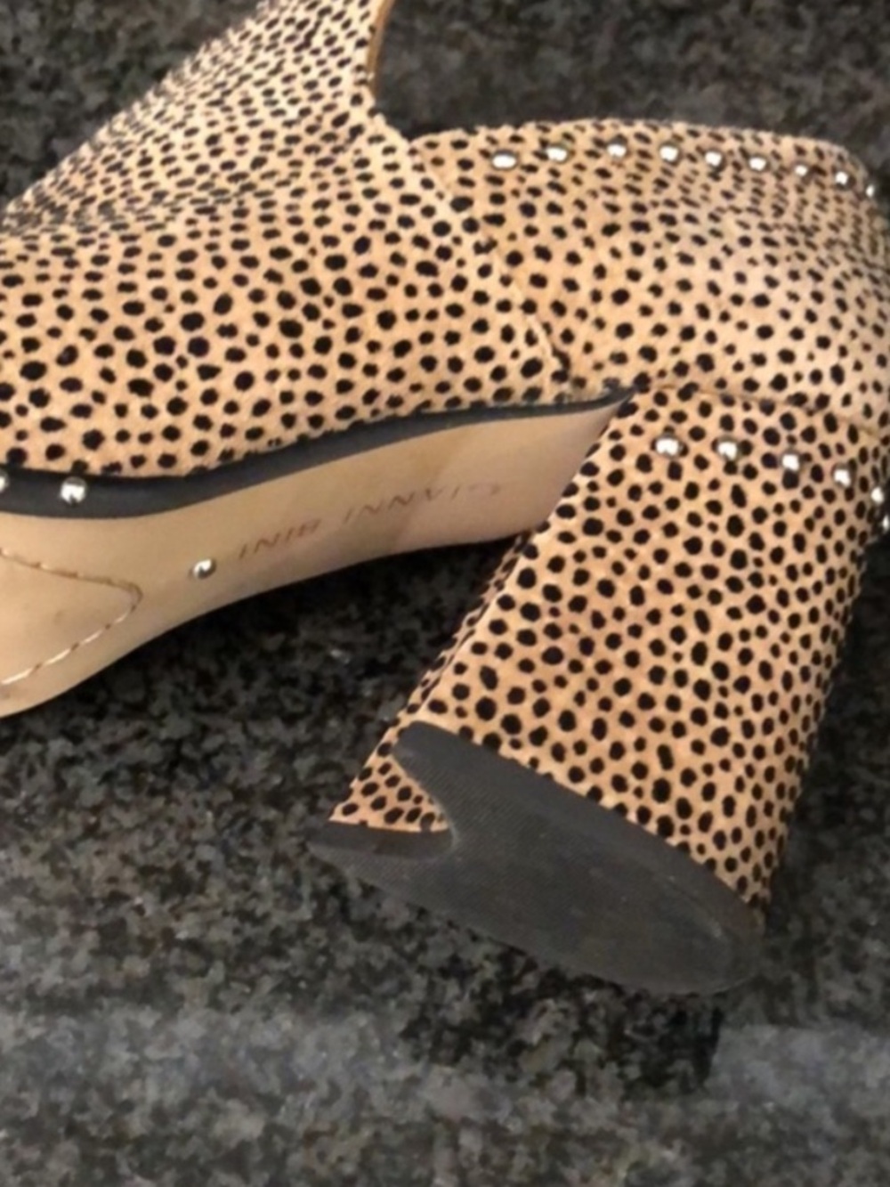 Gianni Bini Studded Tan Cheetah-Print Block Heel Booties NEW - Picture 3 of 3